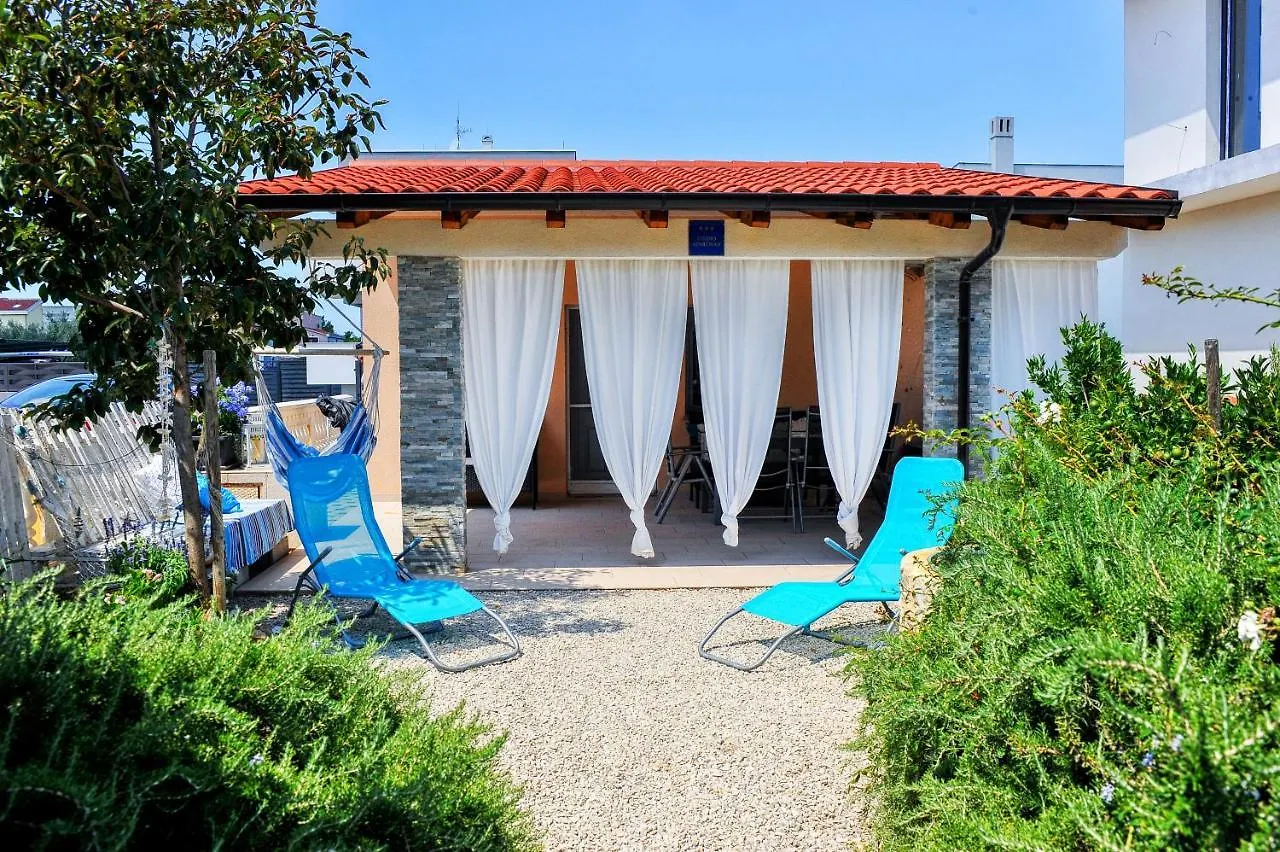 Studio House Secret Garden 1 Zaton